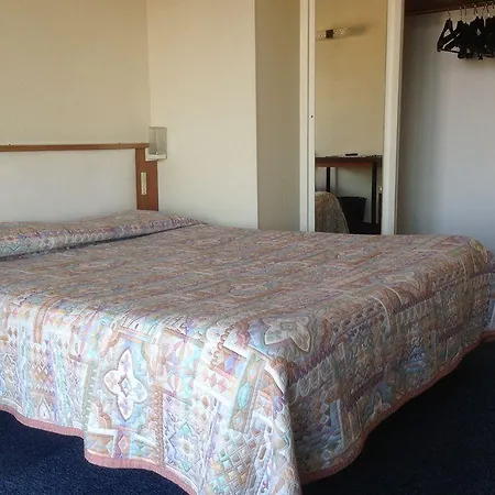 Hotel Moderne 2*