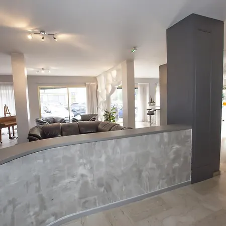 Moderne Hotel Menton