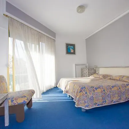 Hotel Moderne Menton