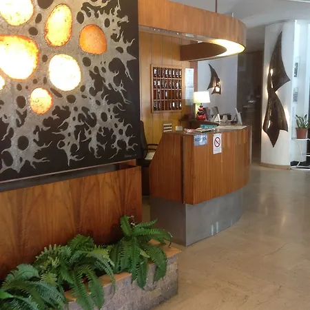 Moderne Hotel Menton