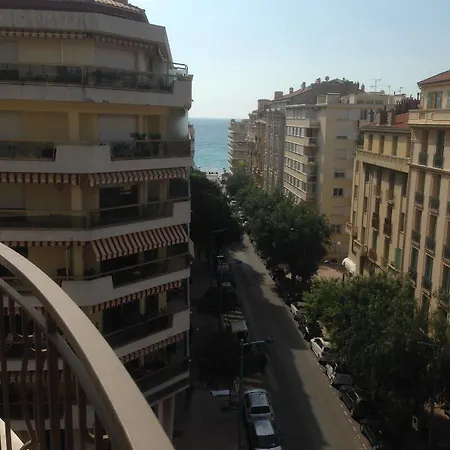 Hotel Moderne