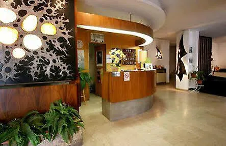 Moderne 2*