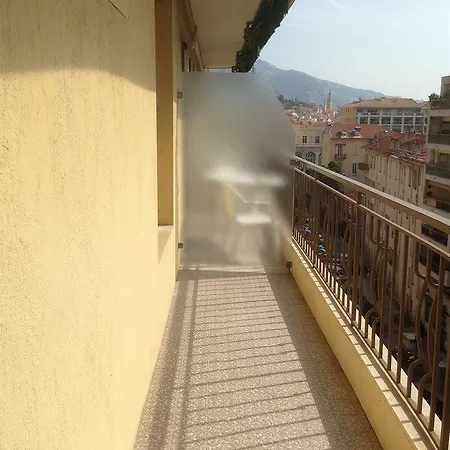 Moderne Hotel Menton