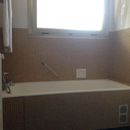 Moderne Hotell Menton