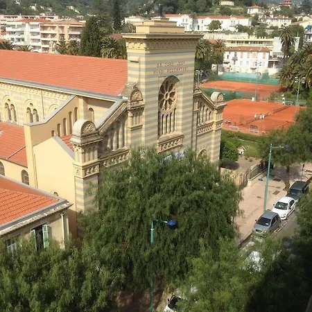 Moderne Hotel Menton